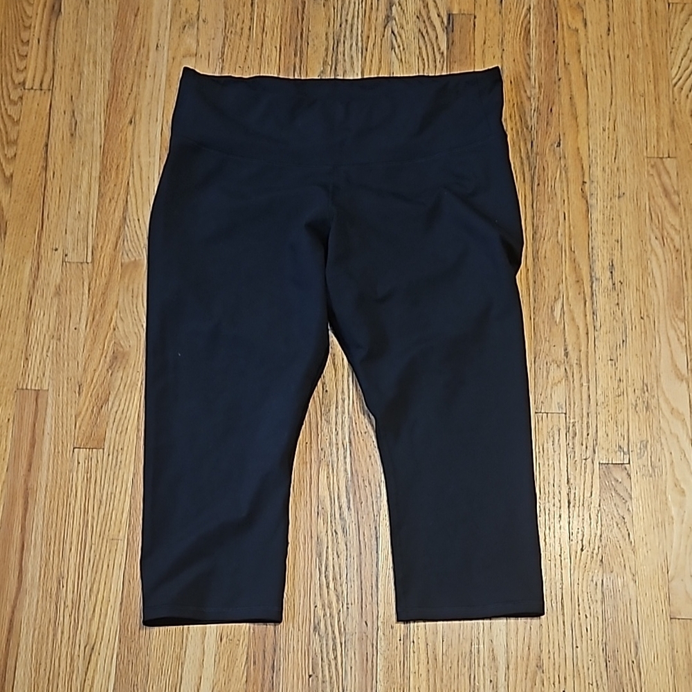 Black Capri Leggings